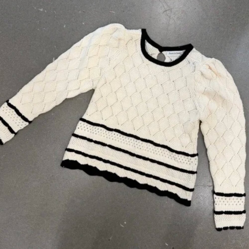 Aaron & Amber Cream and Black 100% Cotton Knit Sweater